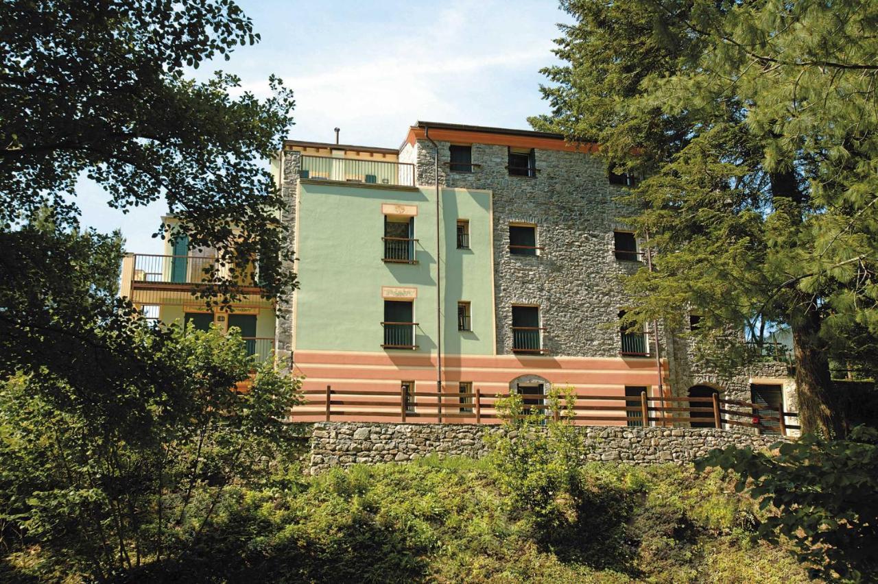 Il Bosco Di Campo Marzano Garden Apartments 보르조나사 외부 사진